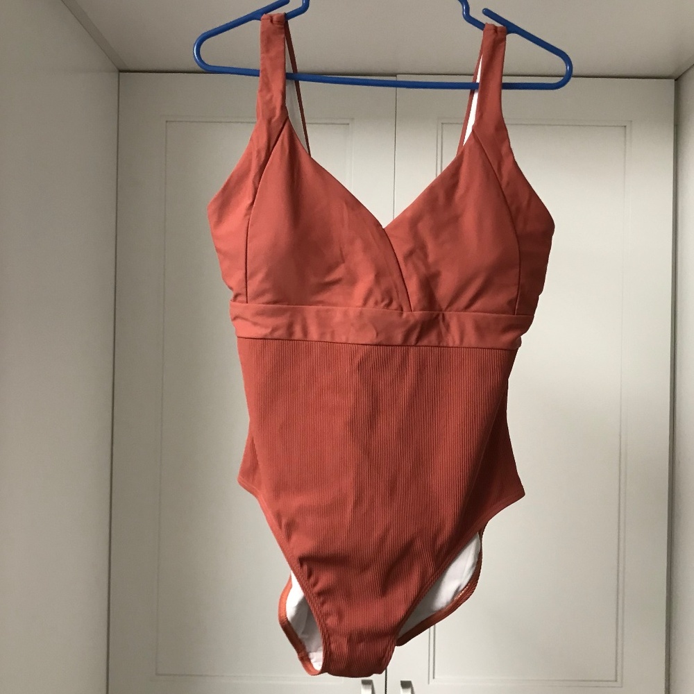Women’s One Piece Swimsuit Rusty Copper Colour Size US L or 12 /14 NWOT